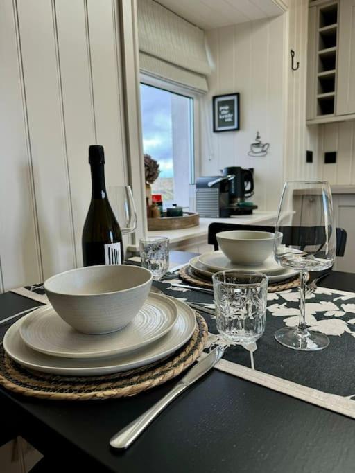 Nᴼ 21 Beautiful Cosy Modern Traditional Cottage Lionel 外观 照片