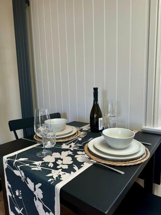 Nᴼ 21 Beautiful Cosy Modern Traditional Cottage Lionel 外观 照片